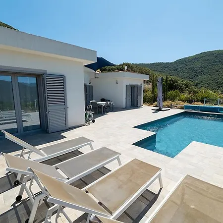 Villa Au Coeur De L'arriere Pays Domaine A Presa Avec Piscine Privee & Chauffee *