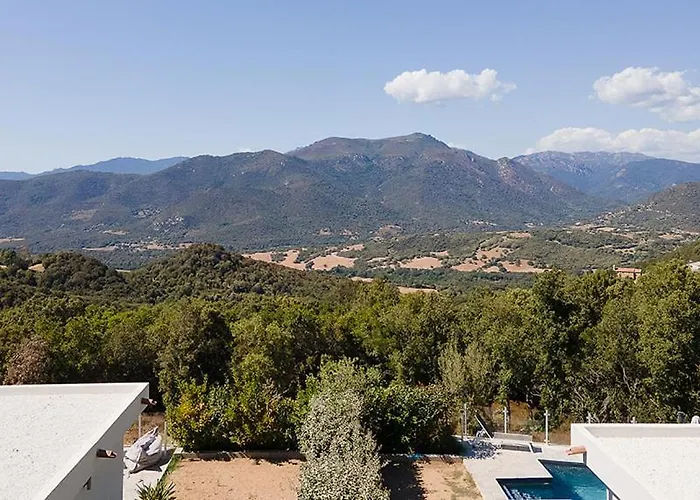 Au Coeur De L'arriere Pays Domaine A Presa Avec Piscine Privee & Chauffee * Matra (Corse-du-Sud)
