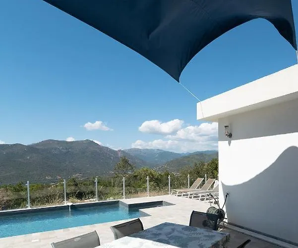 Au Coeur De L'arriere Pays Domaine A Presa Avec Piscine Privee & Chauffee *