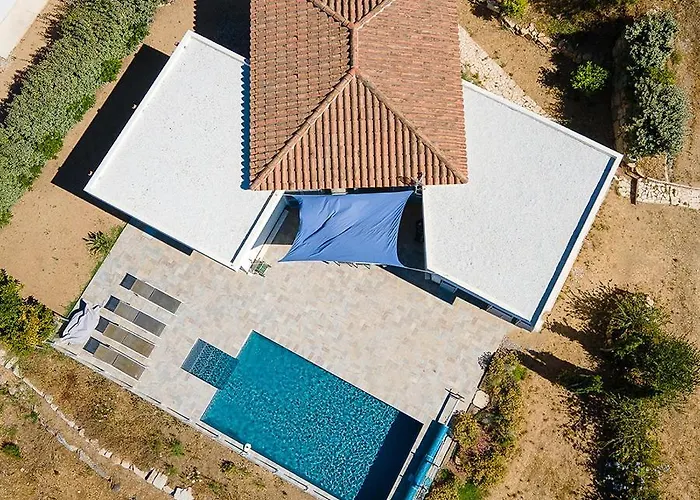 Au Coeur De L'arriere Pays Domaine A Presa Avec Piscine Privee & Chauffee * Matra (Corse-du-Sud)